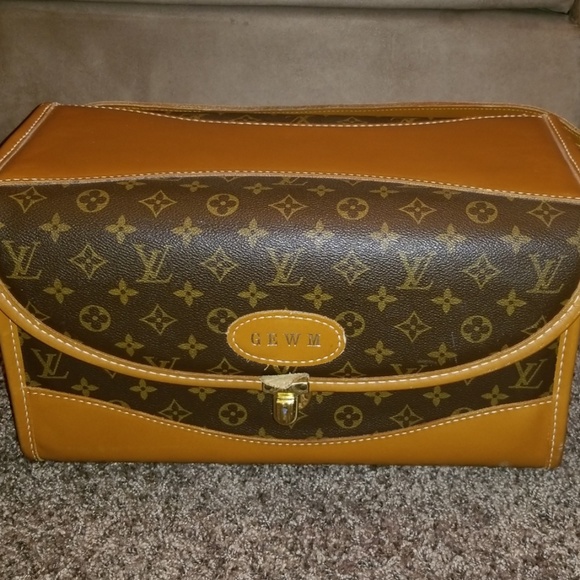 Louis Vuitton Handbags - Louis Vuitton travel vanity extra pictures